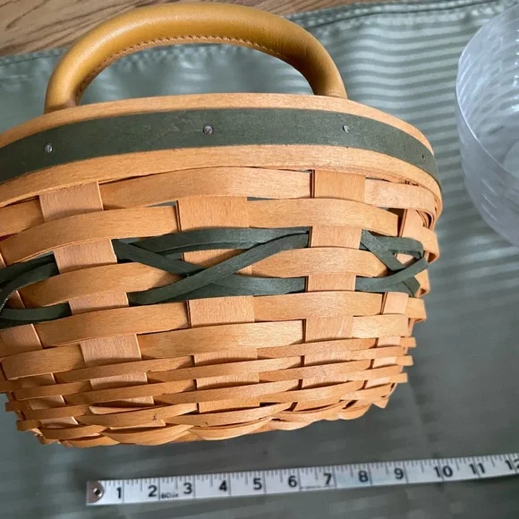 Longaberger Christmas Collection 1999 Popcorn Basket with Green Striped Liner - Picture 4 of 11